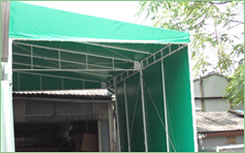 �e���g�n�E�X���̂Q