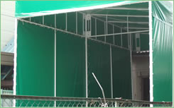 �e���g�n�E�X���̂R